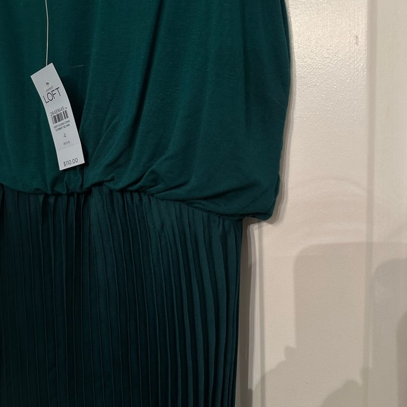 🆕 LOFT Emerald Green Dress - Picture 8 of 10